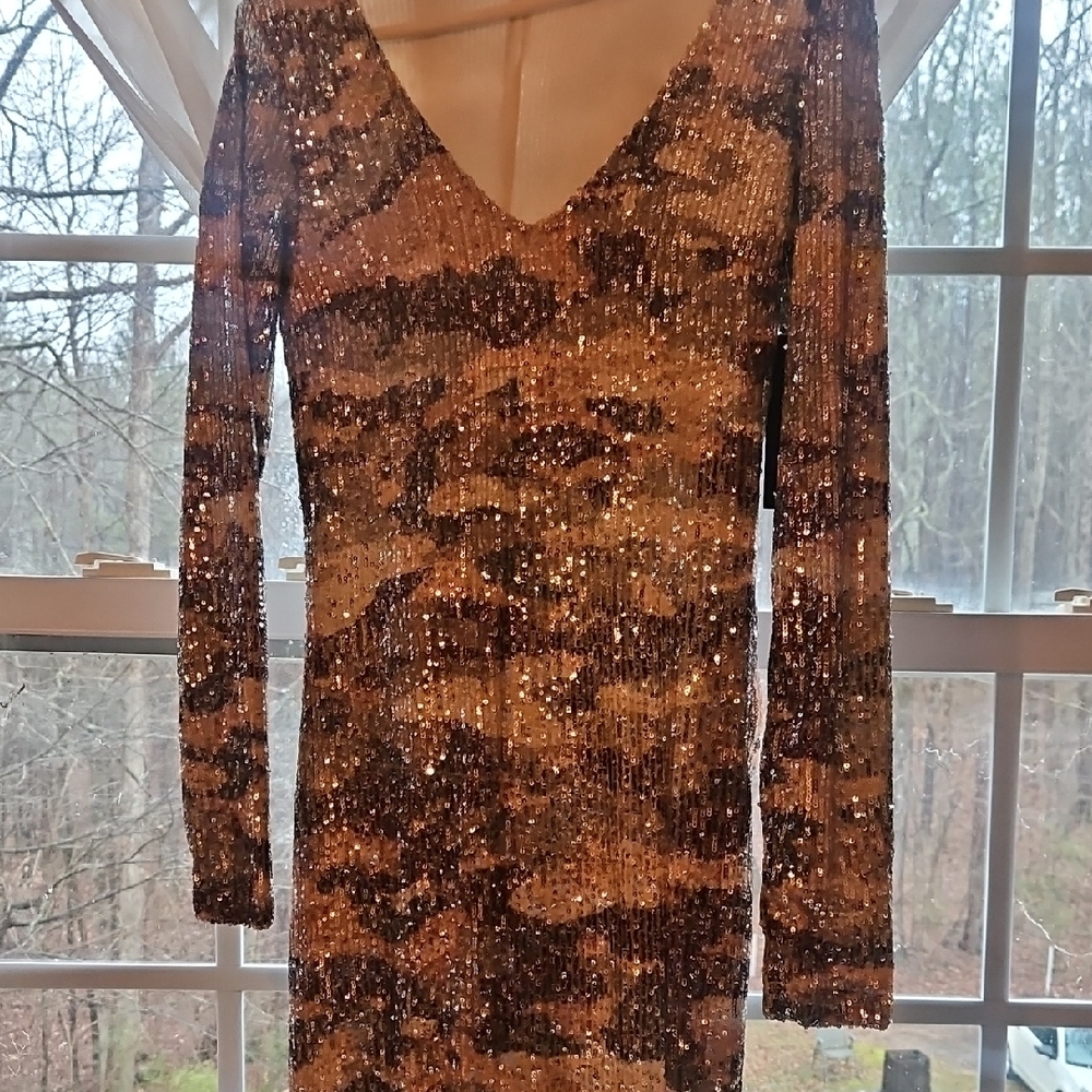 VENUS Sparkling Long Sleeve Dress in Brown and Gold